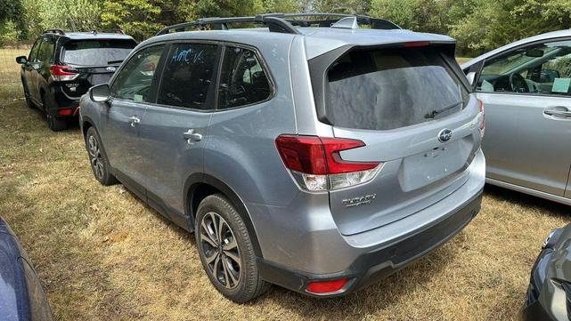 Photo of 2019 Ice Silver Metallic Subaru Forester