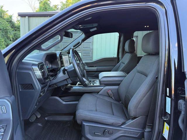 Photo of 2022 Agate Black Metallic Ford F-150