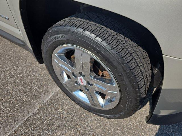 Photo of 2013 Champagne Silver GMC Terrain