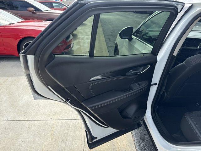 Photo of 2023 Summit White Buick Envision