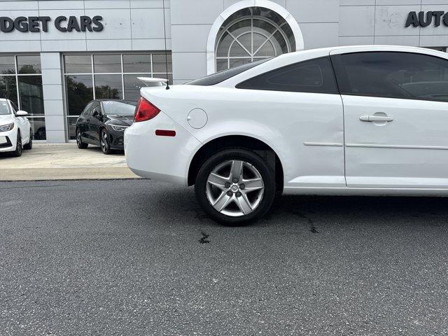 Photo of 2008 Summit White Pontiac G5