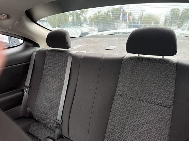 Photo of 2008 Summit White Pontiac G5