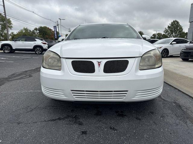 Photo of 2008 Summit White Pontiac G5