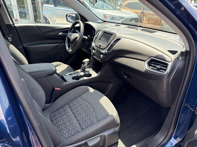 Photo of 2023 Blue Glow Metallic Chevrolet Equinox