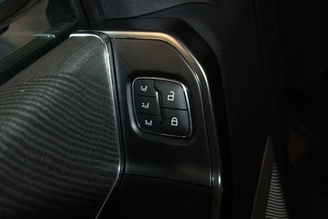 Photo of 2022 Iconic Silver Metallic Ford F-150