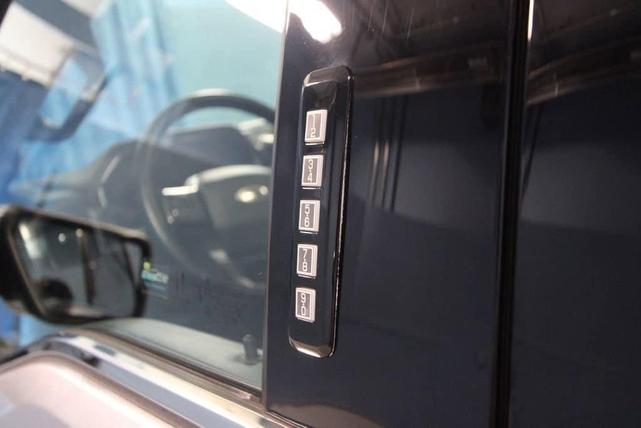 Photo of 2022 Iconic Silver Metallic Ford F-150