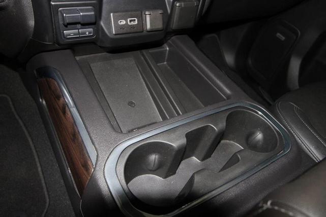 Photo of 2021 Onyx Black GMC Sierra 1500