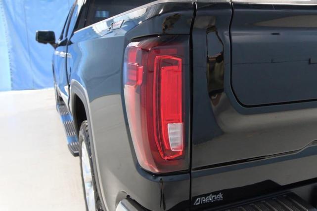 Photo of 2021 Onyx Black GMC Sierra 1500