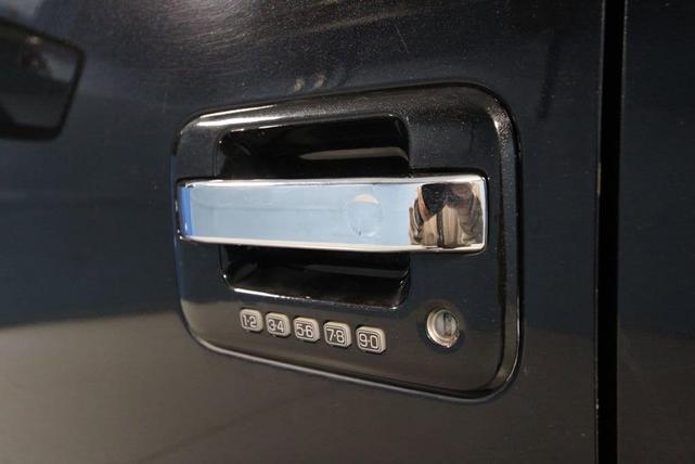 Photo of 2013 Tuxedo Black Metallic Ford F-150