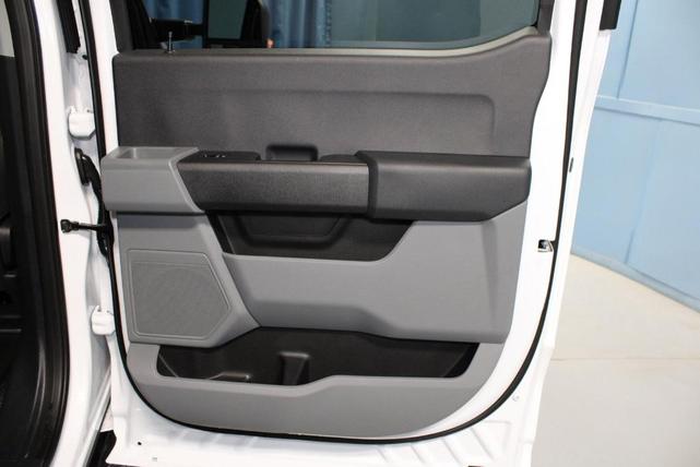 Photo of 2025 Oxford White Ford F-250