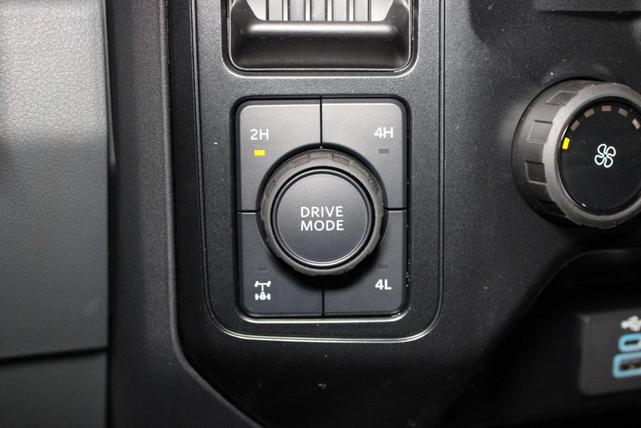 Photo of 2025 Oxford White Ford F-250