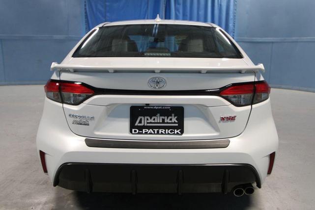 Photo of 2023 White Toyota Corolla