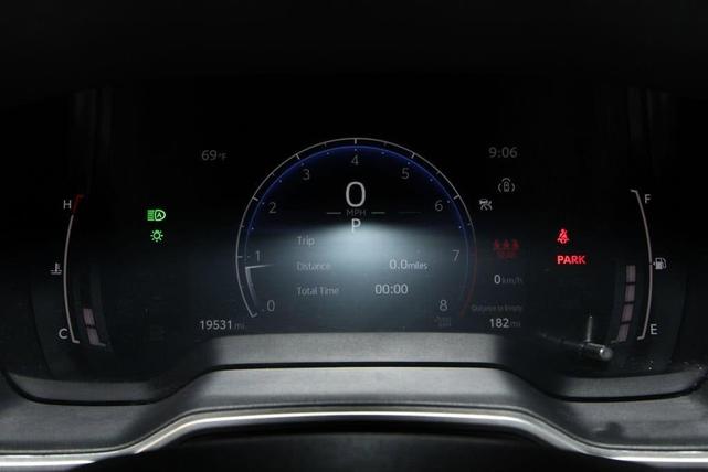 Photo of 2023 White Toyota Corolla