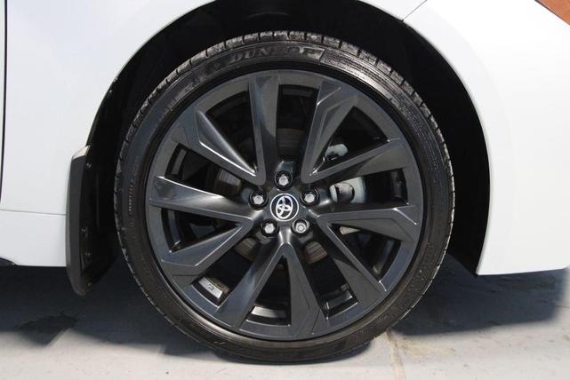 Photo of 2023 White Toyota Corolla