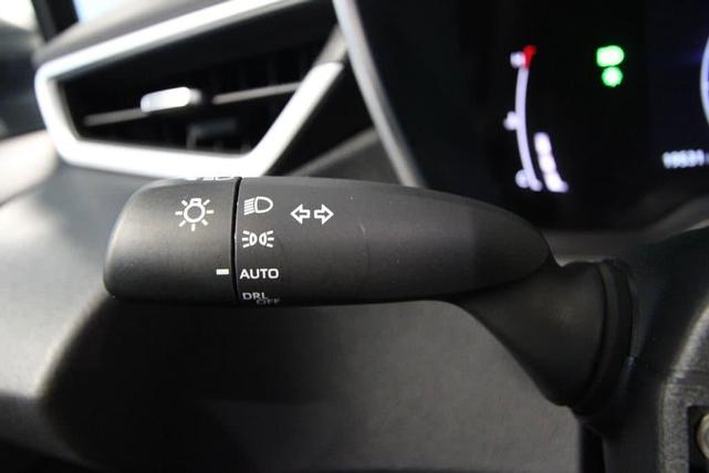 Photo of 2023 White Toyota Corolla
