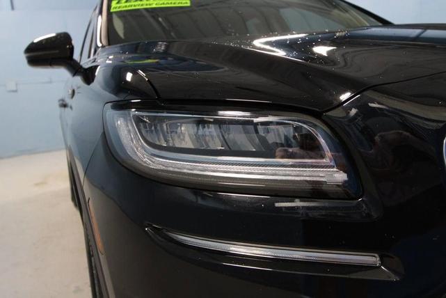Photo of 2021 Black Lincoln Nautilus