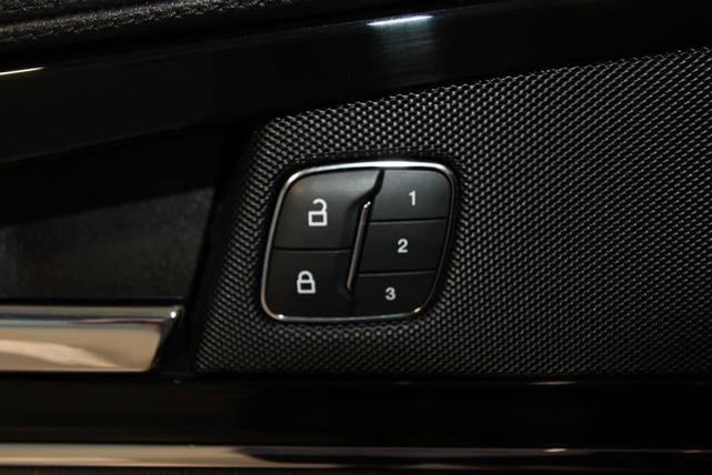 Photo of 2021 Black Lincoln Nautilus