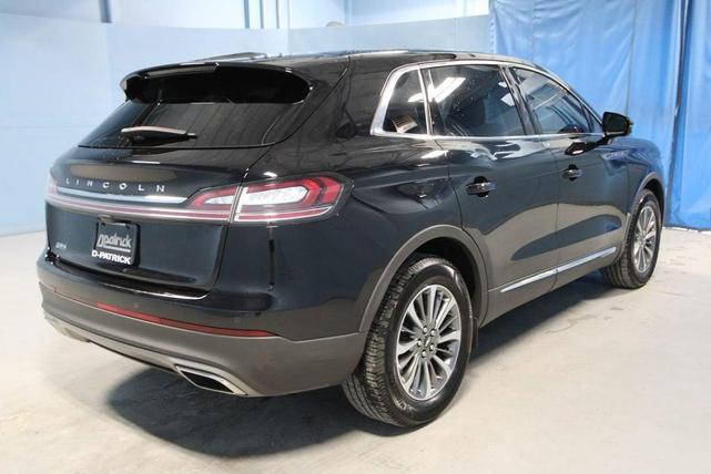 Photo of 2021 Black Lincoln Nautilus