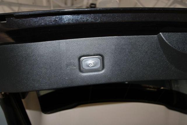 Photo of 2021 Black Lincoln Nautilus