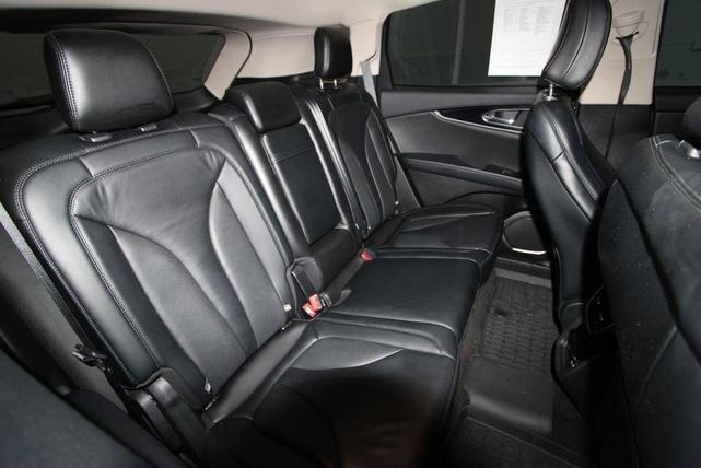Photo of 2021 Black Lincoln Nautilus