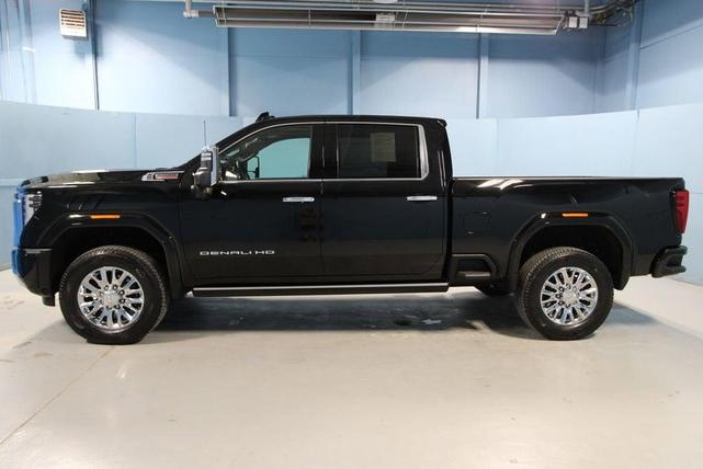 Photo of 2025 Onyx Black GMC Sierra 2500