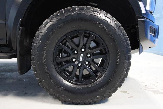 Photo of 2024 Black Metallic Ford F-150