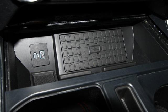 Photo of 2024 Black Metallic Ford F-150