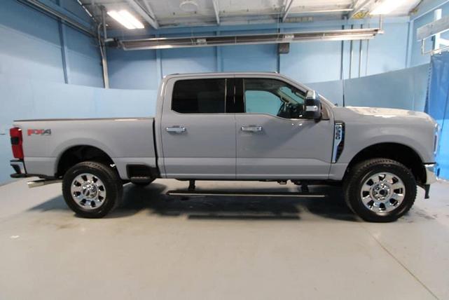 Photo of 2025 Gray Metallic Ford F-350