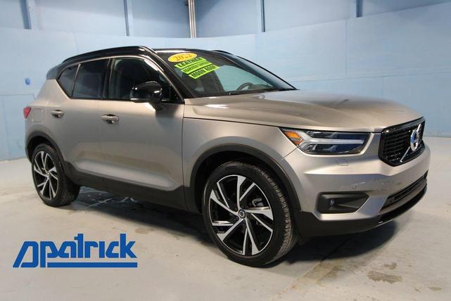 2022 Volvo XC40
