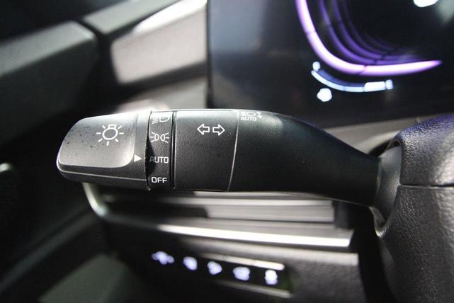 Photo of 2024 Ebony Black Kia Telluride
