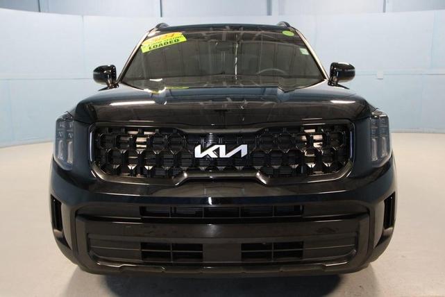 Photo of 2024 Ebony Black Kia Telluride