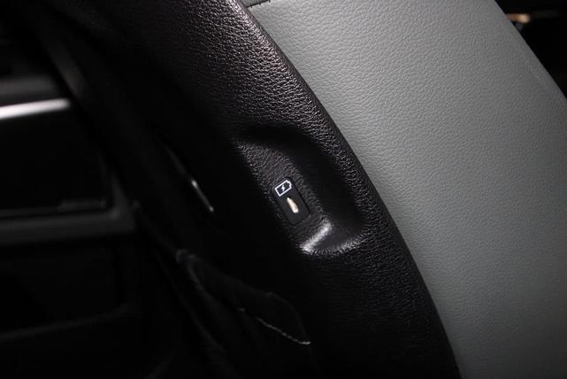 Photo of 2024 Ebony Black Kia Telluride