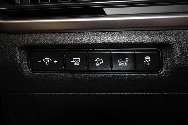 Photo of 2024 Ebony Black Kia Telluride