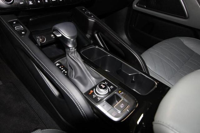 Photo of 2024 Ebony Black Kia Telluride