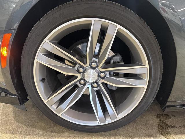 Photo of 2017 Nightfall Gray Metallic Chevrolet Camaro