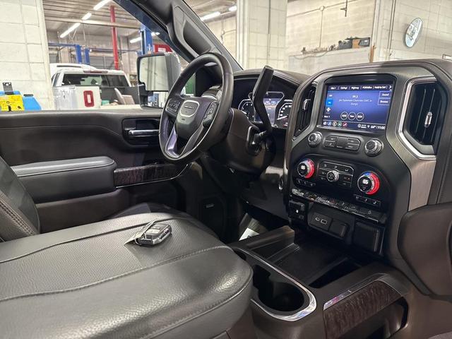 Photo of 2023 White Frost Tricoat GMC Sierra 2500