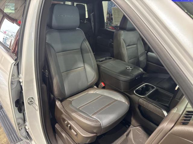 Photo of 2023 White Frost Tricoat GMC Sierra 2500