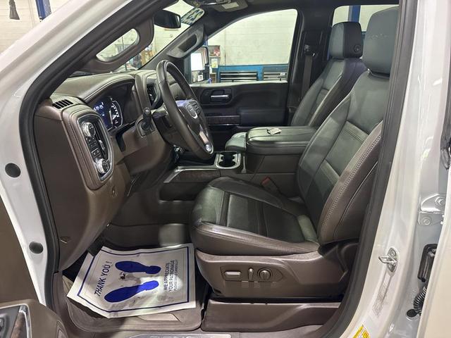 Photo of 2023 White Frost Tricoat GMC Sierra 2500