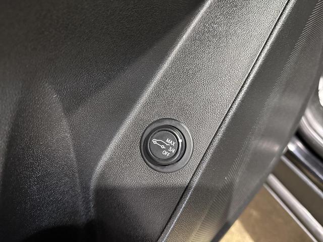 Photo of 2022 Mosaic Black Metallic Chevrolet Equinox