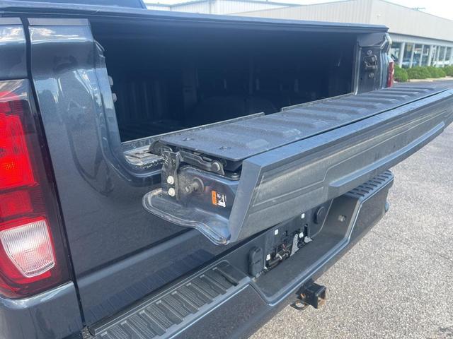 Photo of 2022 Gray GMC Sierra 1500
