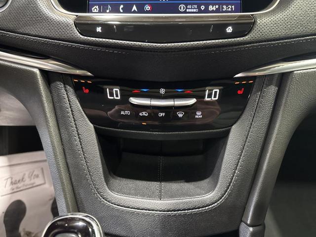 Photo of 2024 Crystal White Tricoat Cadillac XT5