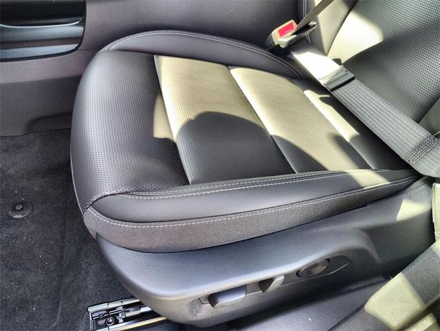 Photo of 2025 Ebony Twilight Metallic Buick Envision