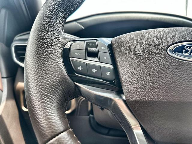 Photo of 2023 STONE BLUE METALLIC Ford Explorer