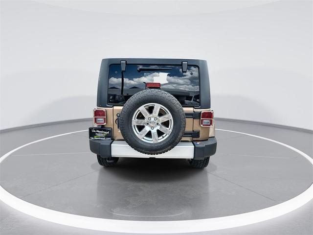 Photo of 2015 Copper Brown Pearlcoat Jeep Wrangler Unlimited