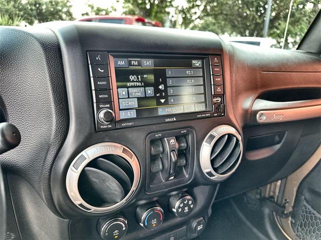Photo of 2015 Copper Brown Pearlcoat Jeep Wrangler Unlimited