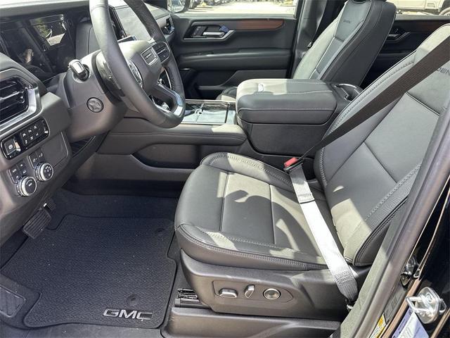 Photo of 2025 Onyx Black GMC Yukon XL