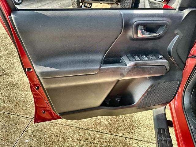 Photo of 2018 Barcelona Red Metallic Toyota Tacoma