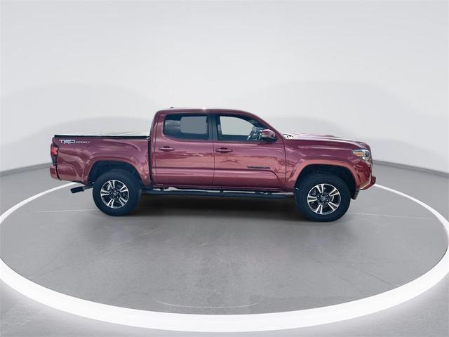 Photo of 2018 Barcelona Red Metallic Toyota Tacoma