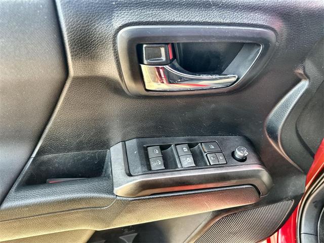 Photo of 2018 Barcelona Red Metallic Toyota Tacoma