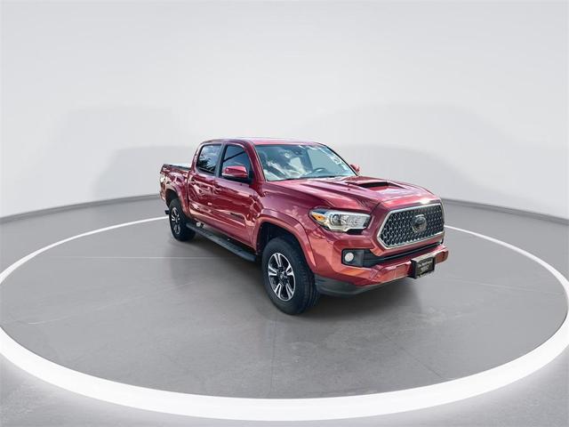 Photo of 2018 Barcelona Red Metallic Toyota Tacoma